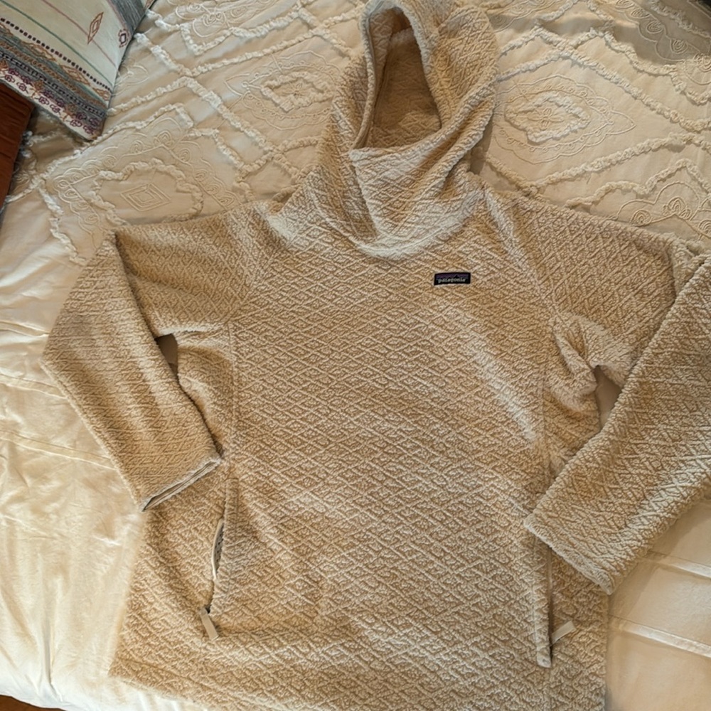 Patagonia Tan Fleece size XL